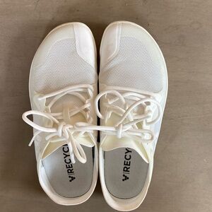 Women’s Primus Lite Vivo barefoot shoes